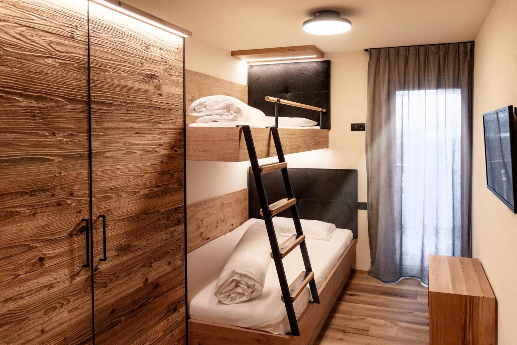 Appartement- Und Wellnesshotel Winkler Falzes Eksteriør bilde