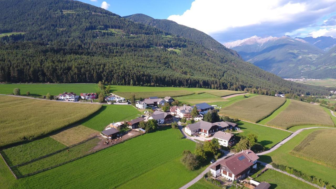 Appartement- Und Wellnesshotel Winkler Falzes Eksteriør bilde